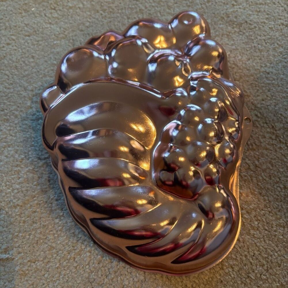 Wear-Ever Vintage Copper Cornucopia 6 Cup Jello Mold